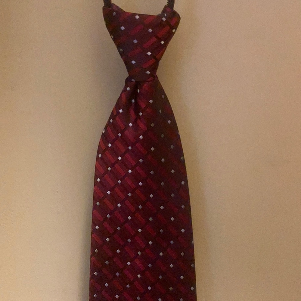 MEN’S GEORGE PRETIED NECK TIE 👕